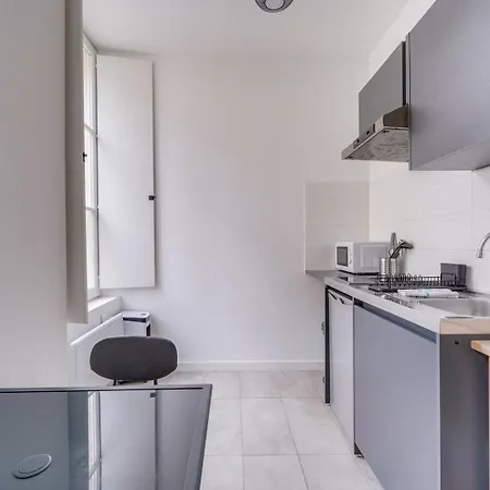 Beau Confortable Bordéus